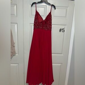 Size 16 dress slit on side